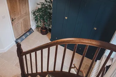 Image de Relaxing retreat in an 1880's Chapel development, coastlines & national parks.