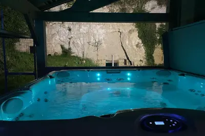 Image de Gîte de charme en Touraine avec spa et jardin privé