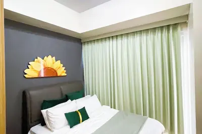 Cozy 3br near Airport and Okada, Solaire Ii Infinity Pool