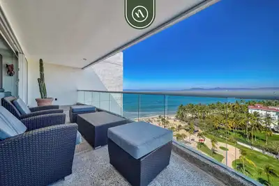 Image de Oceanfron 4 Br Condo - Beach - Wyndham Pool