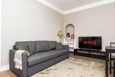 Image de 2 Bedroom Flat - Free Parking