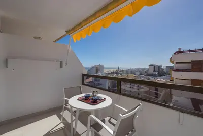 Image de Las Arenas Cosy Flat - Balcony & Ac
