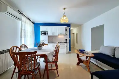 Image de Zonta / Three-Bedroom Apartment with Terrace