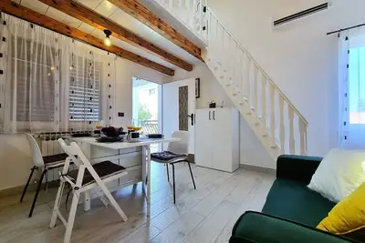 Image de Zonta / Apartment with Gallery / partial Sea View