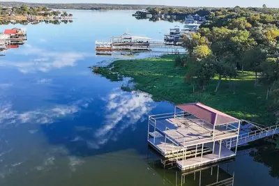 Image de Lakefront Retreat | Sleeps 11+