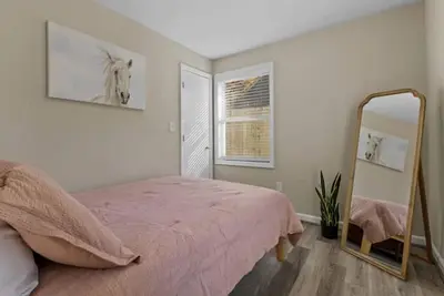 Image de Spacious 4-bedroom house with WiFi and Ac in lovely Raleigh