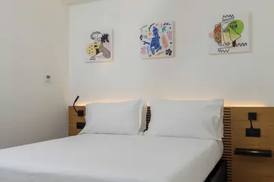 Image de Studio Double Supérieur avec Balcon