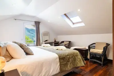 Image de Une belle maison dans un quartier calme