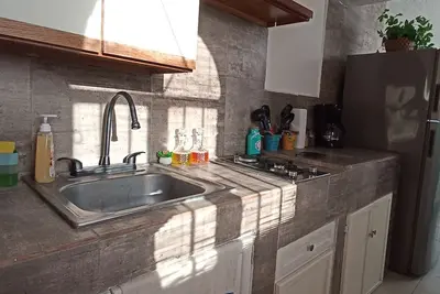 Image de Cozy: central and close to the beach: 4 Guest - 2 Full Bed - 1 Bath - WiFi - D3