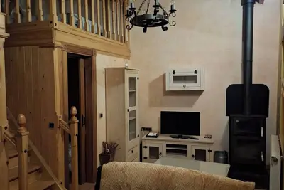 Image de Beautiful romantic cottage intimate cozy perfect for couples