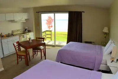 Image de Lake View Motel & Gift Shop - Lakeview Kitchette