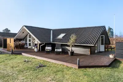 Image de Belle maison de 2 chambres à Børkop