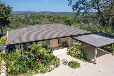 Luxury Hillside Villa with Breathtaking Views & Private Infinity Pool