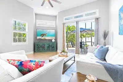 Image de Beachside Townhome Escape – Jacuzzi, Game Room, & Private Backyard! 🏖️