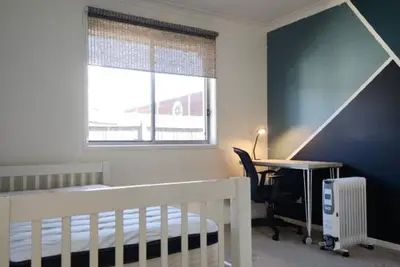 Image de Peaceful Property in Wright, Perfect for Business trips and other