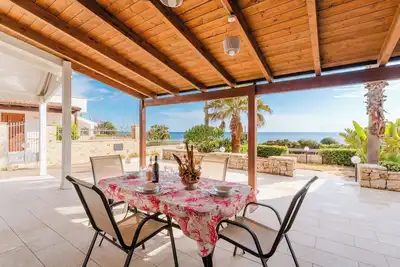 Image de Villa 'Alma' avec vue sur mer, terrasse privée et climatisation