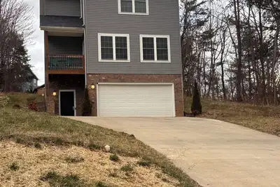 Image de Charming Private 2-bedroom House in the Center of Wonderful Johnson City!