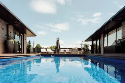 Image de Luxury Villa With Heated Pool, Spa, Suana, Air-con, & 100m From Redwoods Forest