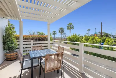 Image de South O Bungalow 12 - Deluxe Double Ada Studio + Xl Private Patio
