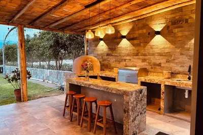 4-bedroom chalet in charming Pachacamac with WiFi