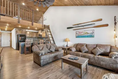 Image de Sweet 3br + Loft With Spectacular View of Lake