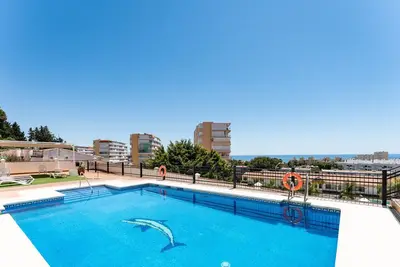 Image de Cozy 2 Bedroom Duplex, Parking, Terrace, Office, Pool!