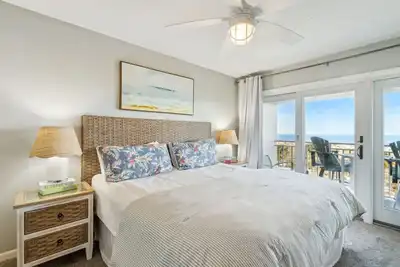 Image de Your Oceanfront Sunrise Oasis