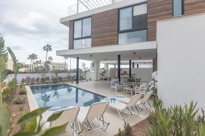 Image de Protaras Aqua Pearl Villa Aq01 - a villa that sleeps 9 guests in 4 bedrooms