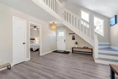Image de Sanibel Solace | New Property, Minutes to the Pensacola Beach and Downtown Pensacola