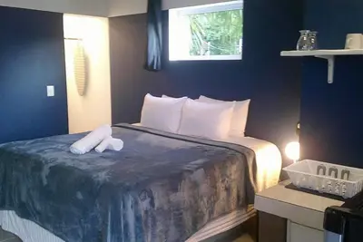 Affordable 10br/10ba Retreat outside Sosua. Visitors welcome