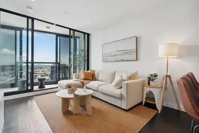 Image de City Base with Pool Balcony Gym & Fast WiFi