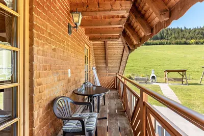 Image de Appartement 'Ferienwohnung Dachgeschoss' avec vue sur la montagne, jardin partagé et Wi-Fi