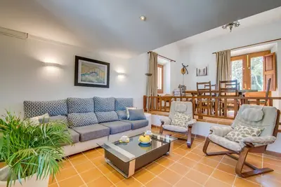 Image de Villa élégante avec piscine et plage