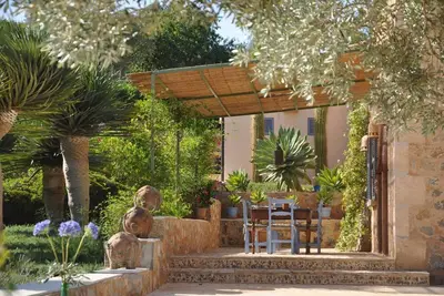 Image de Maison de campagne près de la plage de Cala Torta
