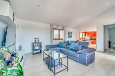 Image de Maison de campagne de 2 chambres à Buger