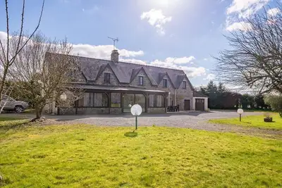Image de Villa Bourguenolles: Ideal Accommodation for Families and Friends in Normandy