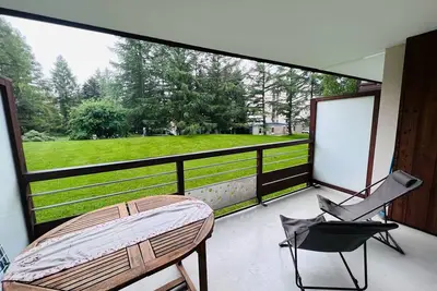Image de Studio au pied des pistes avec parking, terrasse et casier à ski
