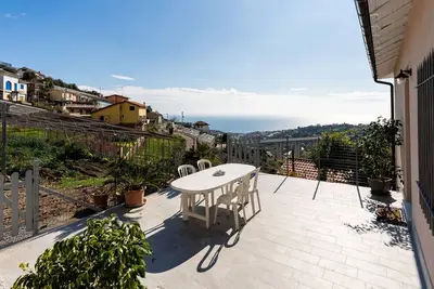 Image de Magnifique maison de vacances avec Wifi, climatisation, Tv, terrasse, animaux admis et parking