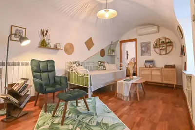 Image de Oasis 200 meters from the sea in Naples, nestled in a quaint hamlet