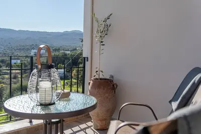 Image de Urban Mountain Retreat in Kroustas village.