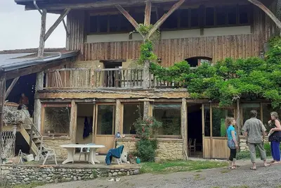 Image de Escale bucolique dans grande maison typée et indépendante avec salle d'activités