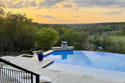 Image de Guadalupe River Vista-Amazing Views-on over 4 acres-River access-infinity pool