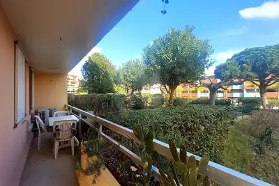Image de Confortable T3 Climatisé Balcon 12 m² 500 m plage