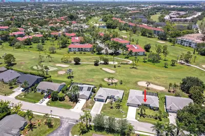 Image de Charming 4-bedroom pool home with Ac, in Naples Fl