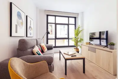 Image de Appartement-Appartement-Salle de bain privée séparée-Vue sur Rue