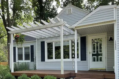 Image de Charming Sawyer Retreat Near Lake Michigan – Explore Local Beaches, & Wineries!