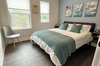 Image de Cozy East Lake Carriage House - Close To Everything