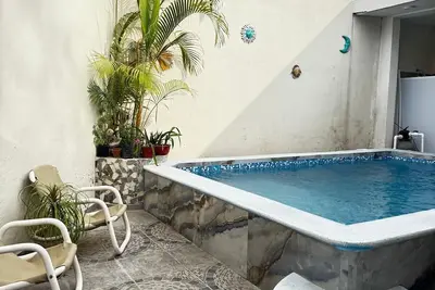Image de Beautiful Vacation Home! (Pet friendly), 20 min from downtown and beaches.
