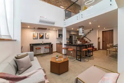 E104 - Fantastic Two Story 3-bed / 3-bath Unit