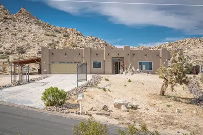 Image de Joshua Tree Rocky Point Retreat: Comfort, Fun, and Adventure Await!